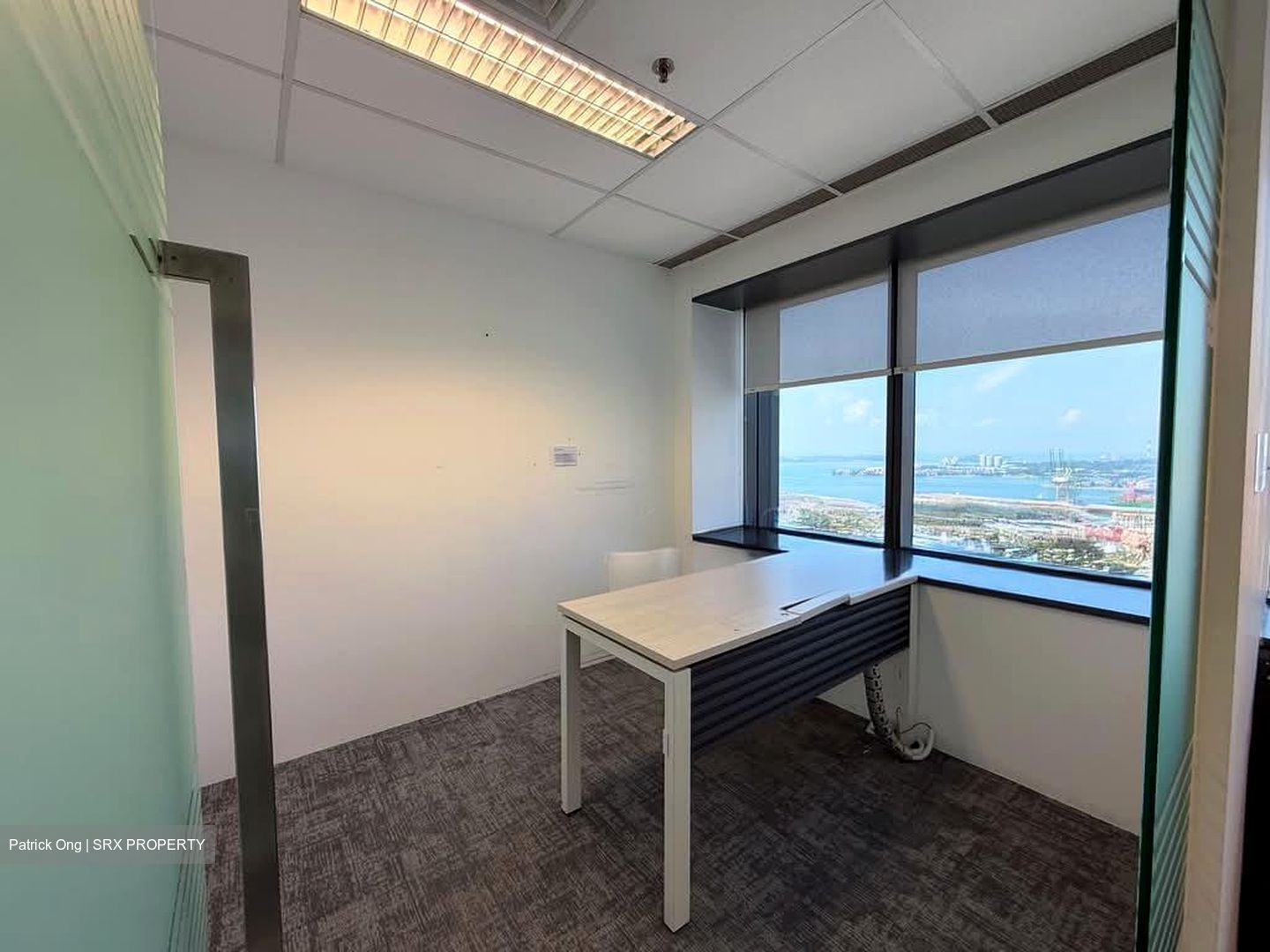 Oue Downtown (D1), Office #547800431